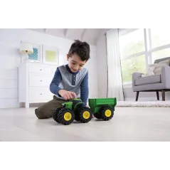 TRAKTOR FARMERSKI Z EFEKTAMI ŚWIETLNYMI I DŹWIĘKOWYMI TOMY 3+