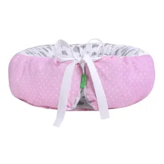 KOKON DLA DZIECKA DWUSTRONNY 80 X 45 CM RÓŻOWY W BIAŁE GROSZKI BIAŁY W SZARE CHMURKI LULANDO