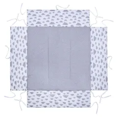 MATA DO KOJCA DWUSTRONNA 100 X 100 CM SZARY W GROSZKI BIAŁE BIAŁY W SZRE CHMURKI LULANDO