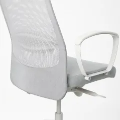 KRZESŁO BIUROWE ERGONOMICZNE IKEA MARKUS VISSLE JASNOSZARE Z ZAGŁÓWKIEM