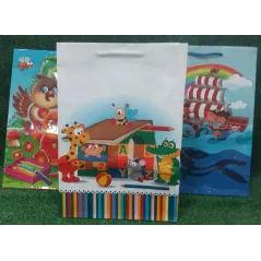 TOREBKA PREZENTOWA KUBUŚ PUCHATEK DISNEY 33 X 26 X 13 CM - Kastel Greetings