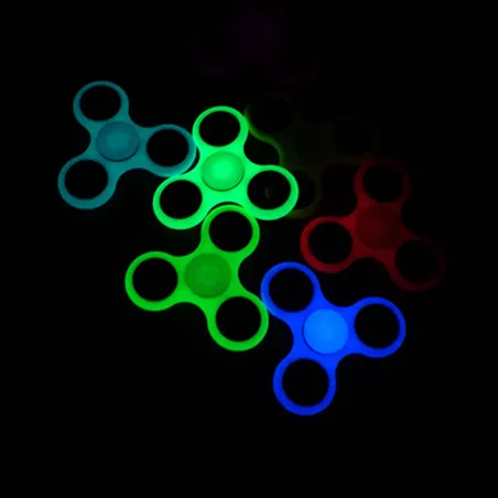 FIDGET SPINNER ŚWIECĄCY W CIEMNOŚCI - Charm Distribox