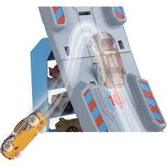 TOR HOT WHEELS RYWALIZACJA MISTRZÓW  ZESTAW Z SAMOCHODEM 4+