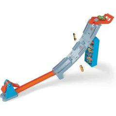 TOR HOT WHEELS RYWALIZACJA MISTRZÓW  ZESTAW Z SAMOCHODEM 4+