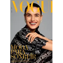 VOGUE ESPANA JUNIO 2021 - Conde Nast Publications
