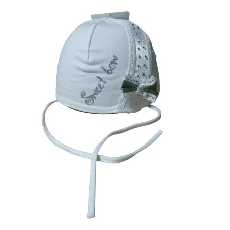 CZAPKA NIEMOWLĘCA BIAŁA WIĄZANA SWEET BOW 38CM MARIKA