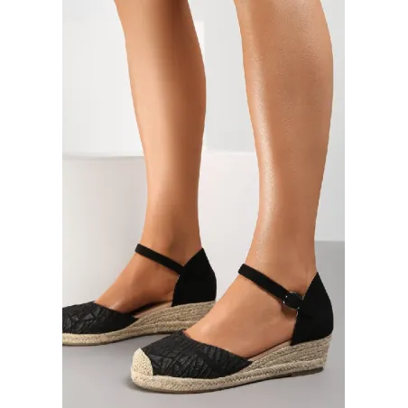 Espadryle Zapinane Na Sprzączkę Na Grubej Podeszwie I Niskim Koturnie Rozmiar 36