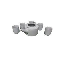 DZBANEK Z 5 KUBECZKAMI ZESTAW PORCELANOWY II GATUNEK