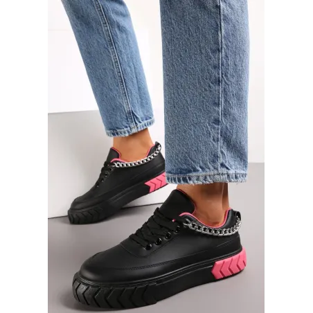 CZARNE SNEAKERSY NA TŁOCZONEJ PLATFORMIE OZDOBIONE ŁAŃCUCHEM ROZMIAR 39