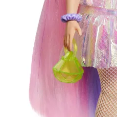 LALKA BARBIE EXTRA BŁYSZCZĄCA STYLIZACJA I ZIELONA CZAPKA ZE SZCZENIACZKIEM 3+
