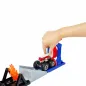 Hot Wheels Zestaw Kaskaderski Z Płomieniami Monster Trucks 4+