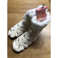 SKARPETO-KAPCIE KREMOWE PIÓRA 39-40 - Sockswear