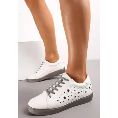 SREBRNE SNEAKERSY Z OZDOBNYMI GWIAZDKAMI I SZNURÓWKAMI Z BŁYSZCZĄCĄ NITKĄ ROZMIAR 39
