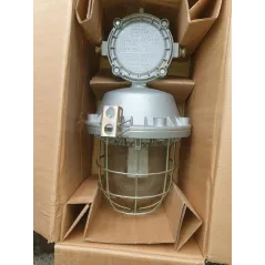 Lampa Przemysłowa Z Reflektorem 125W Oprawa Przeciwwybuchowa Z Reflektorem Omp-125 Szara Ip54