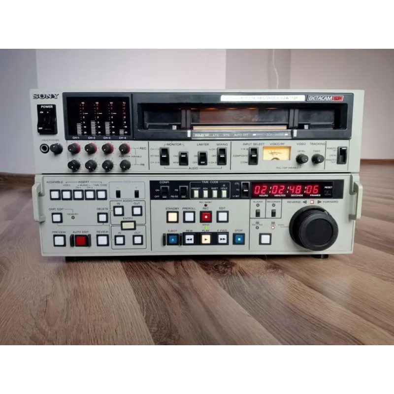 PROFESJONALNY MAGNETOWID STUDYJNY Z NAGRYWANIEM BETACAM SP SONY BVW-70P UŻYWANY