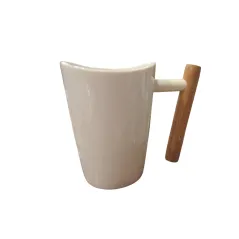 KUBEK PORCELANOWY Z DREWNIANYM UCHEM 240 ML