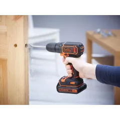 WIERTARKO-WKRĘTARKA AKUMULATOROWA BLACK&DECKER, ZESTAW 80 AKCESORIÓW W WALIZCE