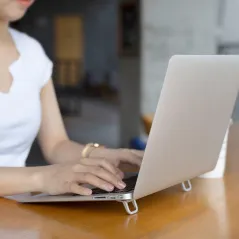 PODSTAWKA PRZENOŚNA POD LAPTOPA UCHWYT NÓŻKI NILLKIN BOLSTER (CZARNA)