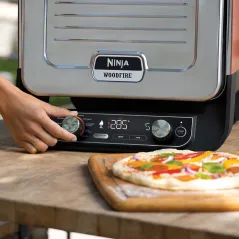 PIEKARNIK PIEC DO PIZZY CHLEBA DOMOWA WĘDZARNIA SUSZARNIA 8W1 NINJA WOODFIRE OO101EU