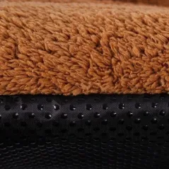 LEGOWISKO DLA PSA KOTA LAMA 100 X 70 CM – BRĄZOWE, PLUSZOWE, ANTYPOŚLIZGOWE, ŁATWE DO PRANIA MYANIMALY