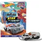 Hot Wheels. Atak Na Torze. Książka + Zabawka Hot Wheels. Atak Na Torze. Książka + Zabawka