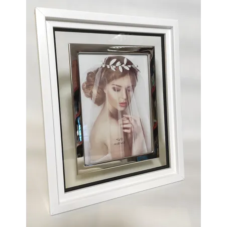 RAMKA DO ZDJĘĆ STOJĄCA BIAŁO-SREBRNA 23 x 28 CM - Panon