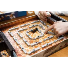 LA CUCARACHA + ROBOT HEXBUG NANO GRA ZRĘCZNOŚCIOWA 5+