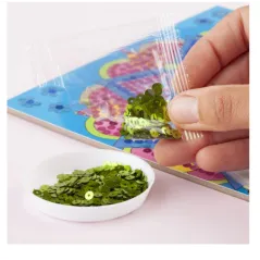 ZESTAW KREATYWNY Z CEKINAMI DIAMOND PICTURE MISS MELODY 5+