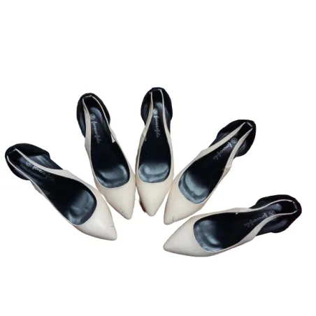 Beżowo-Czarne Szpilki Rozmiar 37 Ii Gatunek