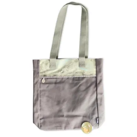 BRĄZOWA TORBA NA RAMIĘ WYTRZYMAŁA I PRAKTYCZNA