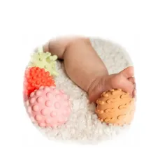 ZESTAW PIŁECZEK SENSORYCZNYCH ROZWÓJ MOTORYKI I ZMYSŁÓW 8 SZTUK TULLO 0+